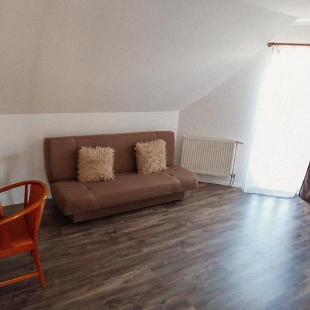 Megnyugtat-Lak Apartmanhaz Demjén Buitenkant foto