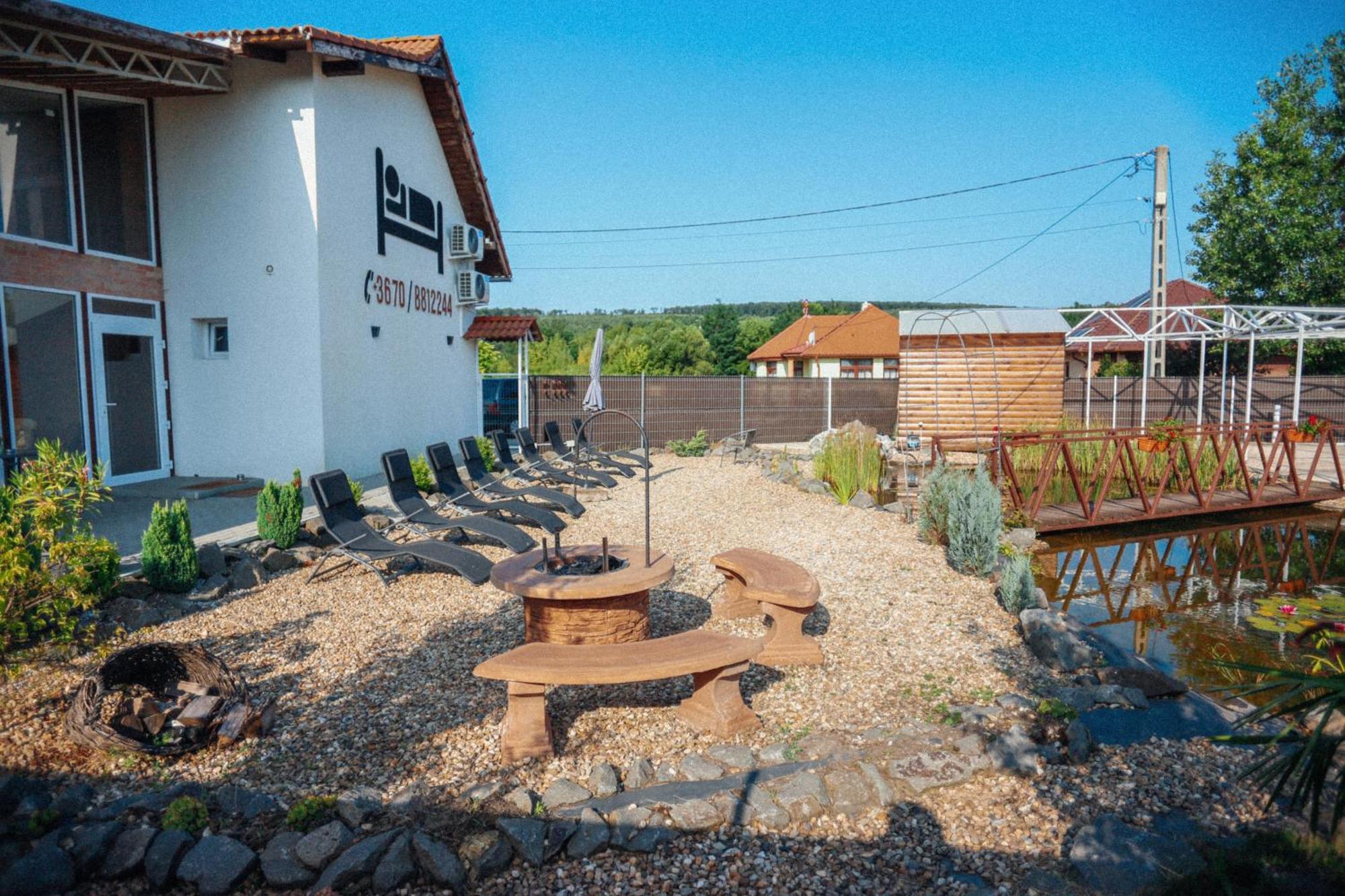 Megnyugtat-Lak Apartmanhaz Demjén Buitenkant foto