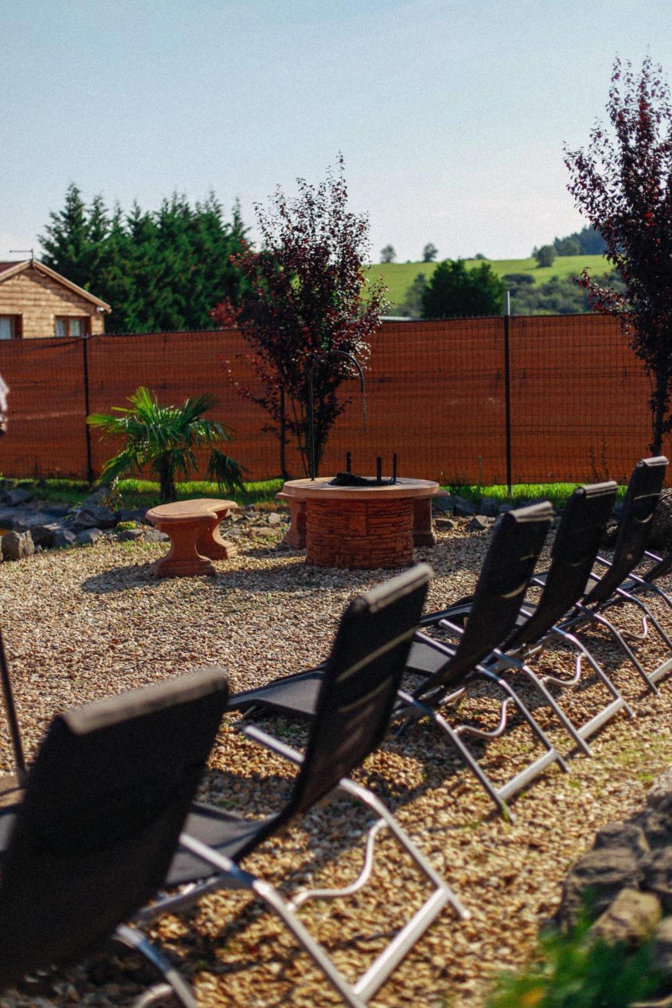Megnyugtat-Lak Apartmanhaz Demjén Buitenkant foto
