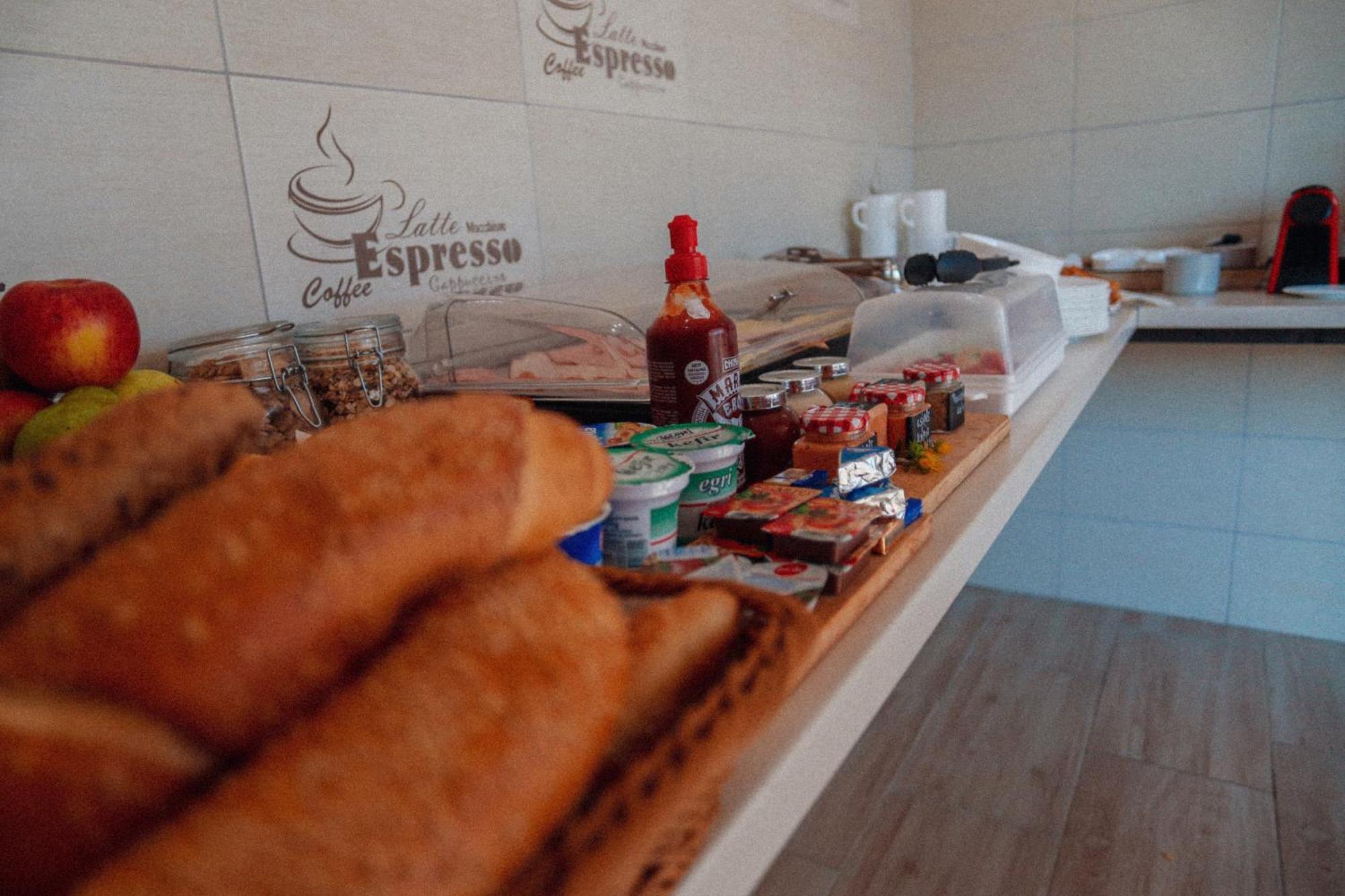 Megnyugtat-Lak Apartmanhaz Demjén Buitenkant foto